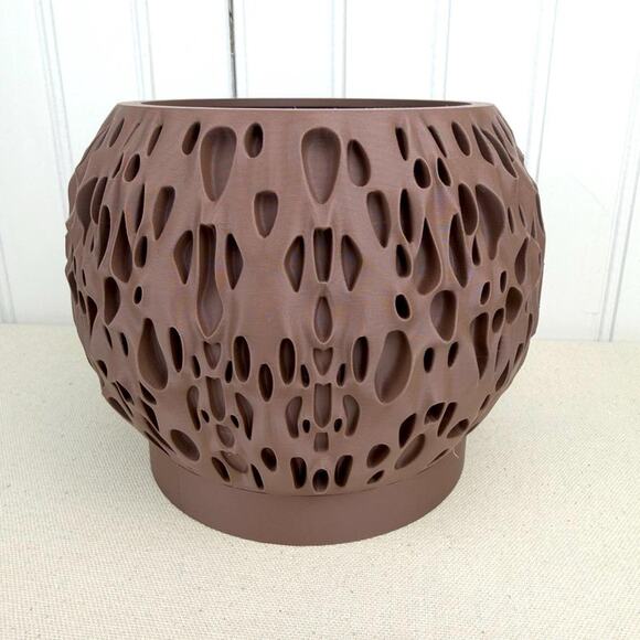 The Spotted Planter, Indoor Flower Pot, Tabletop Planter, Organic Pattern - Picture 3 of 10